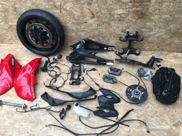 ОБТЕКТОР, КРЫШКА БАКА, DUCATI MONSTER 937 21