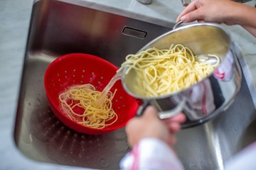 Durszlak Palsby Organic L czerwony Koziol