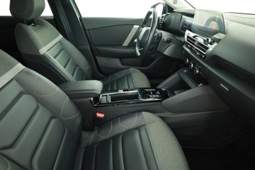 Citroen C4 III SUV 1.2 PureTech 130KM 2021 Citroen C4 1.2 PureTech, Salon Polska, Serwis ASO, zdjęcie 6