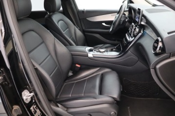 Mercedes GLC C253 SUV 2.1 220 d 170KM 2017 Mercedes GLC GLC 220 d 4MATIC, Salon Polska, zdjęcie 8