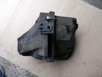 Корпус воздушного фильтра VW Passat B5 1.6B