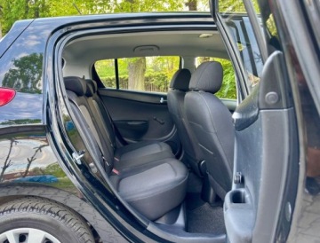 Hyundai i20 I Hatchback 5d Facelifting 1.2 DOHC 85KM 2012 Hyundai i20 Hyundai i20 1.25 Wersja Jubileuszowa 1.2 Benzyna 85KM, zdjęcie 28
