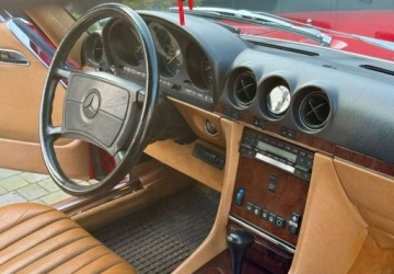 Mercedes SL R107 1986 Mercedes-Benz SL Mercedes-Benz SL 5.5 Benzyna 223KM, zdjęcie 20