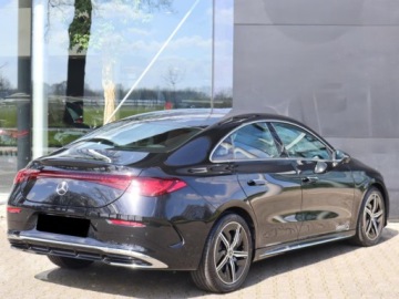 Mercedes CLA C118/X118 2025 MERCEDES-BENZ CLA 180 AMG Line Sedan 1.5 (136KM) 2025, zdjęcie 3