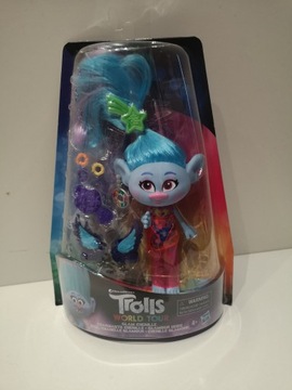 TROLLS GLAM CHENILLE LALKA Z AKCESORIAMI HASBRO