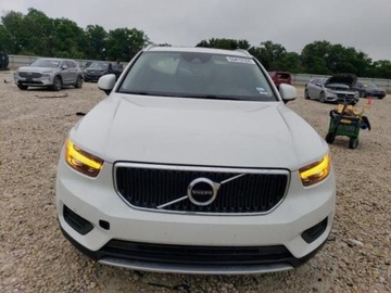 Volvo XC40 2020 Volvo XC 40 Volvo XC40 T5 Momentum 2.0 Benzyna 252KM, zdjęcie 1