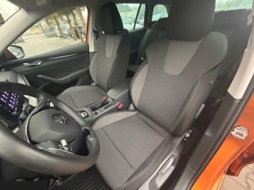 Skoda Octavia IV Kombi 2.0 TDI 115KM 2023 Skoda Octavia 2.0d 115KM 2023r gwarancja! Faktura VAT, zdjęcie 10