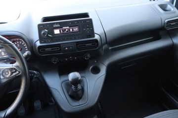 Opel Combo E Kombivan 1.2 Turbo 110KM 2019 Opel Combo 1.2 Turbo, Salon Polska, Serwis ASO, zdjęcie 7