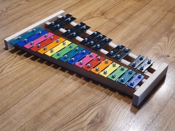 КОЛОКОЛЬЧИКИ 27 ТОНОВ РАЗНОЦВЕТНЫЕ ДЕРЕВЯННЫЕ КЛАМБЕРЫ