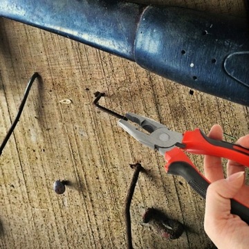 НАБОР ИЗ 3-Х КОМБИНИРОВАННЫХ ПЛОСКОГУБЦ, КЛЕЗЦЕЙ