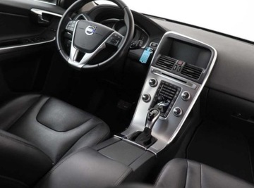 Volvo XC60 I 2015 Volvo XC60 - DOSKONAŁY WYBÓR/serwis/MOMMENTUM/od ręki/ASO/bezwypadk., zdjęcie 3