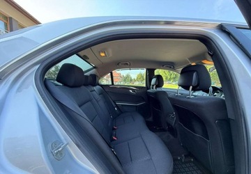 Mercedes Klasa E W212 Limuzyna 220 CDI BlueEFFICIENCY 170KM 2012 Mercedes-Benz Klasa E Mercedes-Benz Klasa E 220 BlueTEC 7G-TRONIC Elegance, zdjęcie 30