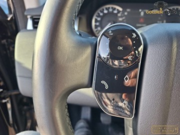 Land Rover Discovery Sport SUV Facelifting 2.0 D I4 150KM 2020 Land Rover Discovery Sport 2,0 D 150KM lift skora alu navi kamera elektryk, zdjęcie 18