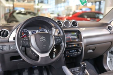 Suzuki Vitara III SUV 1.6 VVT 120KM 2016 Suzuki Vitara Suzuki Vitara 1.6 Premium 1.6 Benzyna 120KM, zdjęcie 25