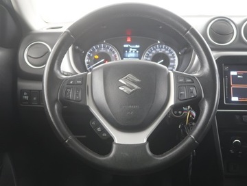 Suzuki Vitara III SUV Facelifting 1.0 BoosterJet 111KM 2019 Suzuki Vitara 1.0 BoosterJet, Salon Polska, zdjęcie 14
