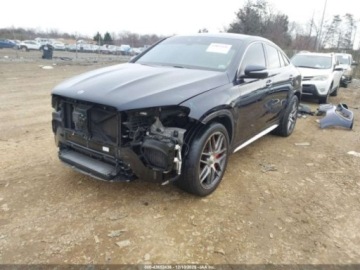 Mercedes GLE V167 2021 Mercedes-Benz GLE 2021 r., 4,0L AMG GLE 63 COUPE S 4MATIC 4.0 Benzyna 603KM, zdjęcie 3