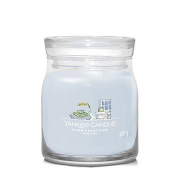 Średnia świeca A Calm Quiet Place Yankee Candle