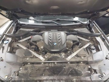 BMW X7 2022 BMW X7 M50i 2022 4.4 Benzyna 523KM, zdjęcie 8