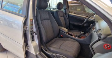 Mercedes Klasa C W203 Sedan W203 2.1 (C 220 CDI) 143KM 2003 Mercedes-Benz Klasa C C220 143KM Klimatyzacja W203 2.1 Diesel 143KM, zdjęcie 10