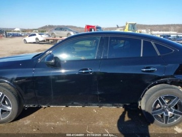 Mercedes GLC C254/X254 2024 Mercedes-Benz GLC 2024r., 300, od ubezpieczalni 2.0 Benzyna 255KM, zdjęcie 3