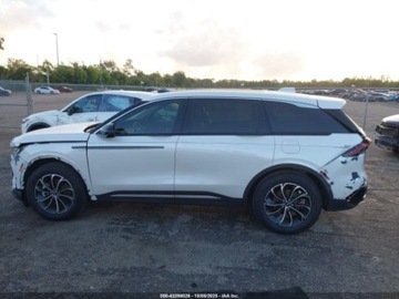 Lincoln 2024 Lincoln Nautilus Premiere 2024 2.0l 2.0 Hybryda 250KM, zdjęcie 2