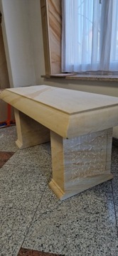 скамейка из песчаника