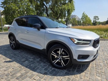Volvo XC40 2021 VOLVO XC40 R-Design T5 AWD, 2.0l benzyna 252KM zadbany Dokumentacja