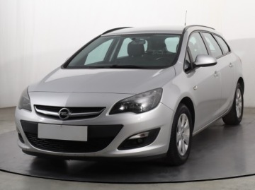 Opel Astra J Sports Tourer Facelifting 1.6 CDTI  136KM 2015 Opel Astra 1.6 CDTI, Salon Polska, Serwis ASO, zdjęcie 1