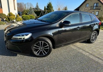 Volvo V40 II Hatchback 2.0 T2 DRIVE-E 122KM 2016 Volvo V40 Volvo V40 T2 Drive-E Summum 2.0 Benzyna 122KM, zdjęcie 8