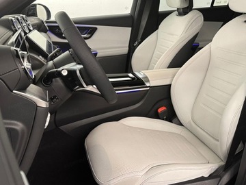 Mercedes GLC C254/X254 Coupe 2.0 220d 197KM 2025 GLC Coupe 220 d 4-Matic AMG Line 2.0 (197KM) 2025, zdjęcie 5