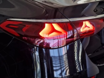 Mercedes Klasa E W214 Sedan 2.0 220d 197KM 2025 E Klasa 220 d 4-Matic Avantgarde 2.0 (moc 197 KM) 2025, zdjęcie 5
