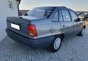 Opel Kadett E Sedan 1.3 N 60KM 1988 Opel Kadett Sliczny 1.3 LS Benzyna WYJATKOWY S..., zdjęcie 1