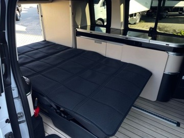 Mercedes Klasa V W447 2023 Mercedes-Benz Klasa V 2.0 Diesel 193KM, zdjęcie 37