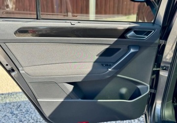 Volkswagen Touran III 2.0 TDI 150KM 2016 Volkswagen Touran 2.0 TDI CR TOP LED DSG Nvi kamera PDC Highline Panorama, zdjęcie 28