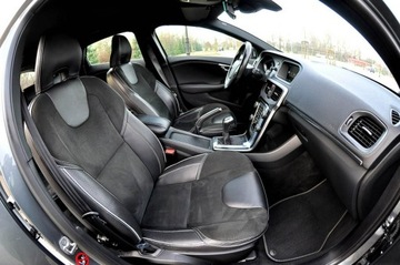 Volvo V40 II Hatchback 2.0 D2 DRIVE-E 120KM 2015 Volvo V40 R-Design Xenon Ledy Digital Alcantara, zdjęcie 21