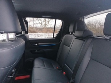 Toyota Hilux VIII Podwójna kabina Facelifting 2.8 D-4D 204KM 2023 Toyota Hilux 2.8 D-4D Double Cab Invincible Sport, zdjęcie 11