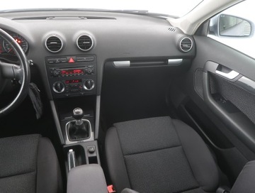 Audi A3 8P Hatchback 3d 1.6 FSI 115KM 2005 Audi A3 1.6 FSI, Klima, Klimatronic, zdjęcie 7