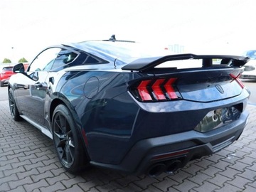 Ford Mustang VI Fastback 2023 5.0 Ti-VCT Black Horse 453KM 2025 Od ręki - Dark Horse aut 5.0 Ti-VCT V8 453KM / Pakiet Stylizacyjny Dark, zdjęcie 2