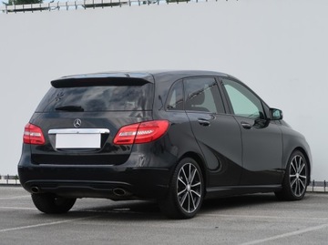 Mercedes Klasa B W246 Sports Tourer 180 BlueEFFICIENCY 122KM 2013 Mercedes B B 180, Skóra, Navi, Xenon, Bi-Xenon, zdjęcie 4