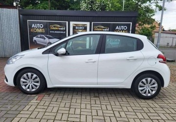 Peugeot 208 I Hatchback 5d Facelifting 1.6 BlueHDi 100KM 2017 Peugeot 208 Peugeot 208 Blue-HDi Skóra Navi 2017, zdjęcie 4