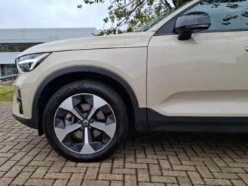 Volvo XC40 Crossover Facelifting 2.0 B4 197KM 2026 2.0 B4 Ultra Dark (197 KM) Spryskiwacze reflektorów, zdjęcie 12