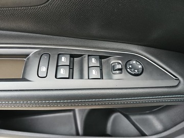 Peugeot 5008 II Crossover 1.2 PureTech 130KM 2019 Peugeot 5008 1.2 PureTech Crossway S&amp;S EAT6/ 7os., zdjęcie 18