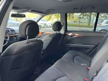Mercedes Klasa E W211 Kombi S211 2.6 V6 (240) 177KM 2004 Mercedes-Benz Klasa E Mercedes- Benz E240 2,6 Benzyna LPG Automat Zamiana, zdjęcie 3