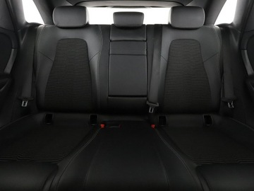 Mercedes Klasa B W247 Sports Tourer 1.3 B180  136KM 2019 Mercedes B 180 Progressive automat skóra navi, zdjęcie 17