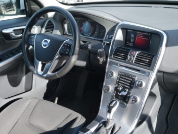 Volvo XC60 I SUV Facelifting 2.4 D4 190KM 2017 Volvo XC60 2,4d 190ps AWD Krajowy Ogrz.Szyba Kamera Virtual DVD Elek. klapa, zdjęcie 12