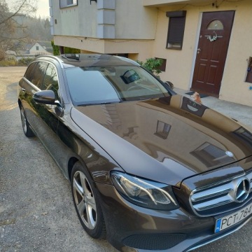 Mercedes Klasa E W213 2017 Mercedes 213, E-klasa, diesel, avangarde, kombi, 7-osobowy, zdjęcie 2
