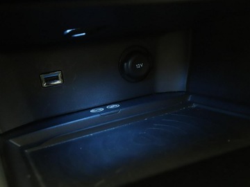 Peugeot 3008 II Crossover 1.5 BlueHDI 130KM 2019 Peugeot 3008 1.5 Blue-HDi Automat Allure Nawigacja, zdjęcie 24