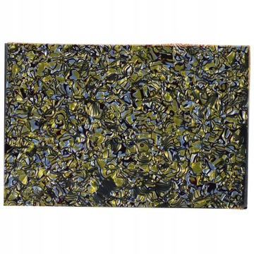 Материал листа гитарной накладки Пластиковая пластина