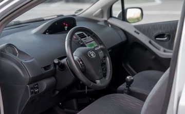 Toyota Yaris II Hatchback 5d 1.33 Dual VVT-i 101KM 2009 Toyota Yaris Toyota Yaris 1.3 Benzyna 101KM, zdjęcie 13