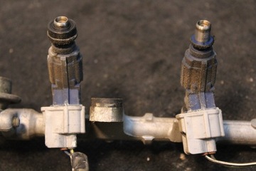 РЕЙКА ВПРЫСКА YARIS I 1.0 1.3 LIFT ФРАНЦИЯ 23250-0J010